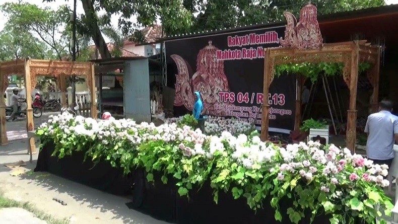Unik, TPS di Bojonegoro Ini Bertema Memilih Mahkota Raja Nusantara