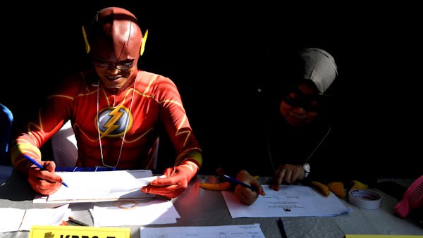 Keren, Superhero Jadi Petugas KPPS di Surabaya - Bagian 2
