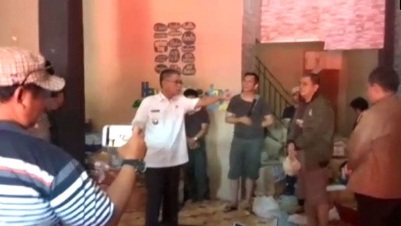 Viral, Bupati Nias Selatan Mengamuk di Hadapan Komisioner KPUD