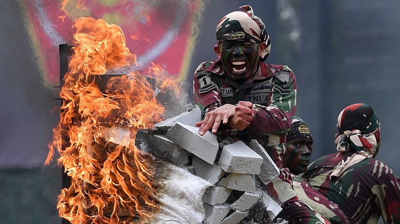 Atraksi Prajurit Baret Merah saat HUT ke-67 Kopassus - Bagian 2