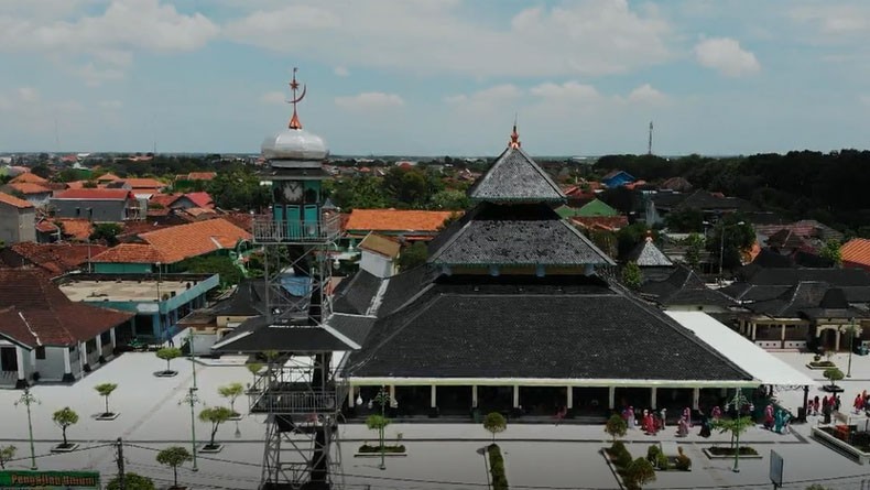 Tuliskan tiga nama masjid peninggalan kerajaan islam di indonesia yang kamu ketahui