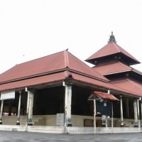 Umat Muslim di Yogyakarta Mulai Gelar Salat Tarawih, Masjid Gedhe Kauman Terapkan Prokes