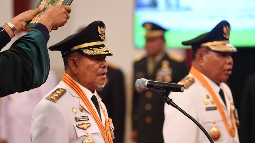 Presiden Jokowi Lantik Gubernur Maluku Utara - Bagian 2