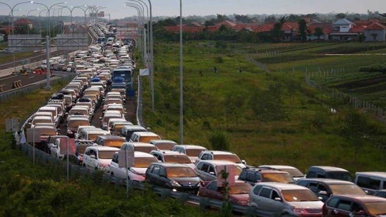 One Way Diterapkan, Exit Tol Pejagan dan Brebes Barat Bisa Jadi Simpul Macet