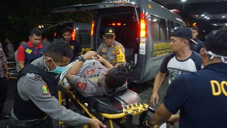 Aksi 22 Mei di Pontianak, Danramil Kena Lemparan Batu dan 3 Polisi Tertembak