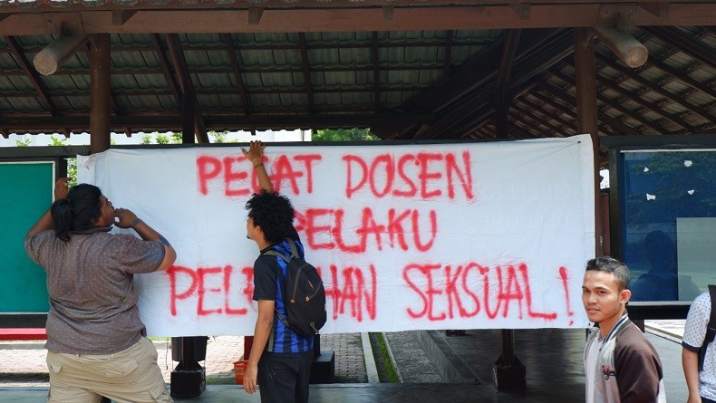 title Pelecehan Seksual di Fisip USU, Mahasiswa Desak Dosen Cabul Disanksi Tegas Pelecehan Seksual di Fisip USU, Mahasiswa Desak Dosen Cabul Disanksi Tegas