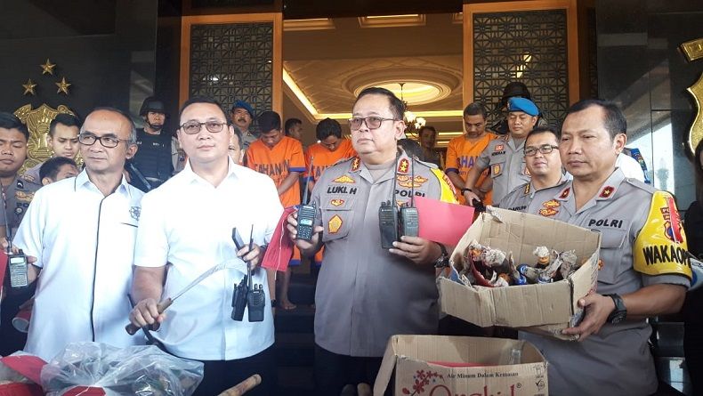 Oknum Ulama Diduga Jadi Otak Pembakaran Mapolsek Tambelangan