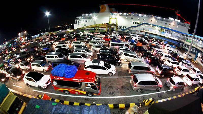 Malam Ini Diprediksi Puncak Arus Mudik di Pelabuhan Merak