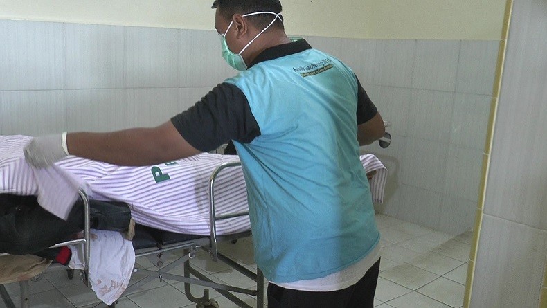 Hendak Masuk Mobil, Pengemudi Asal Jakarta Tewas Ditabrak di Tol Batang-Semarang