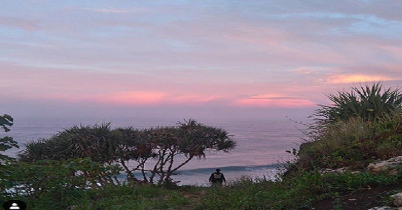 Wisata Pantai Watunene Gunungkidul, Tawarkan Keindahan Alam dari Atas Bukit Nan Indah