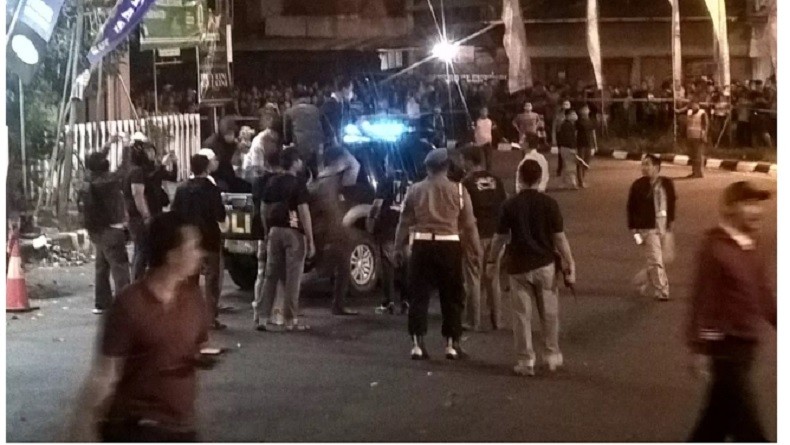 Terduga Pelaku Bom Bunuh Diri Pospam Kartasura Masih Hidup, Dibawa ke RS