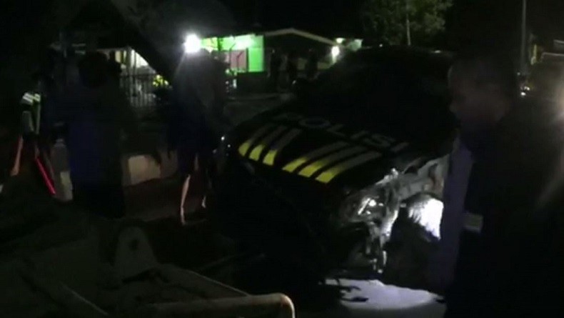 2 Polisi Mabuk Kendarai Mobil Patroli Polres Tolikara dan Tabrak Tiang Listrik
