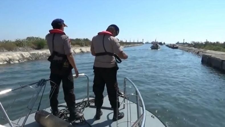 Bantu Cari Korban KM Amin Jaya, Polair Probolinggo Rutinkan Patroli