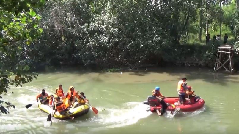Jatuh dari Pohon Petai dan Hanyut di Sungai Kalimas, Pria Tua di Mojokerto Tewas