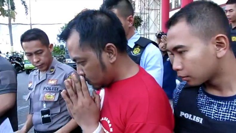 title Tipu Perusahaan Rp400 Juta, Polisi Tangkap Pemilik Travel di Surabaya Tipu Perusahaan Rp400 Juta, Polisi Tangkap Pemilik Travel di Surabaya