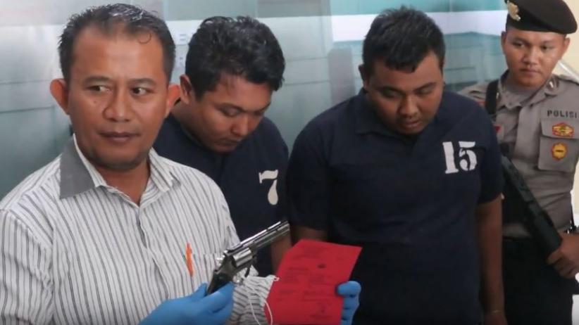 Modal Pistol Mainan, Kakak Beradik Polisi Gadungan Peras Sejoli di Purworejo