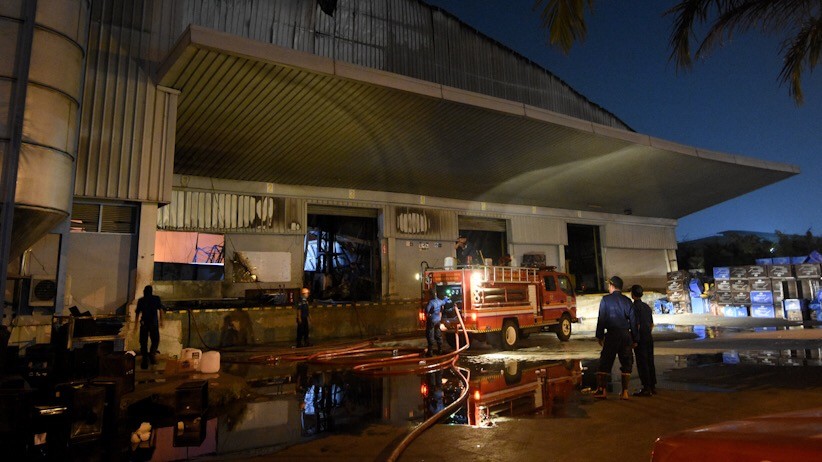 Pabrik Plastik di Cikarang Ludes Terbakar, 29 Mobil Pemadam Dikerahkan - Bagian 2