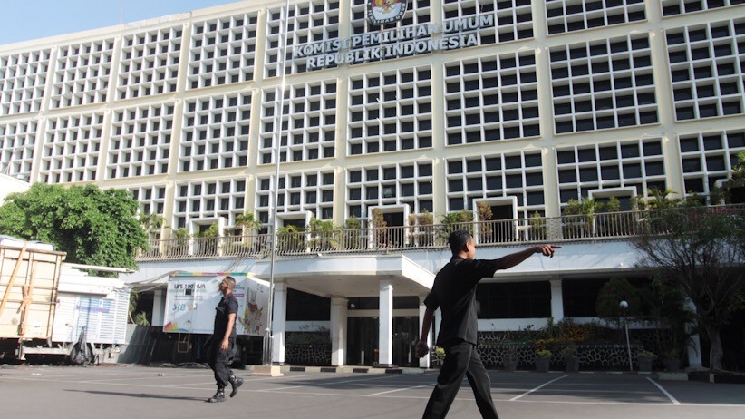 Jelang Penetapan Capres-Cawapres, Gedung KPU Dijaga Ketat - Bagian 2