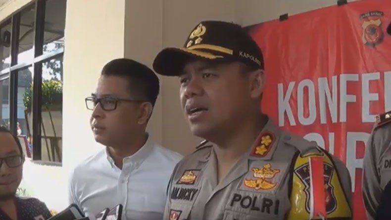 title Perempuan Pembawa Anjing ke Masjid di Sentul Terancam Pasal Penodaan Agama Perempuan Pembawa Anjing ke Masjid di Sentul Terancam Pasal Penodaan Agama