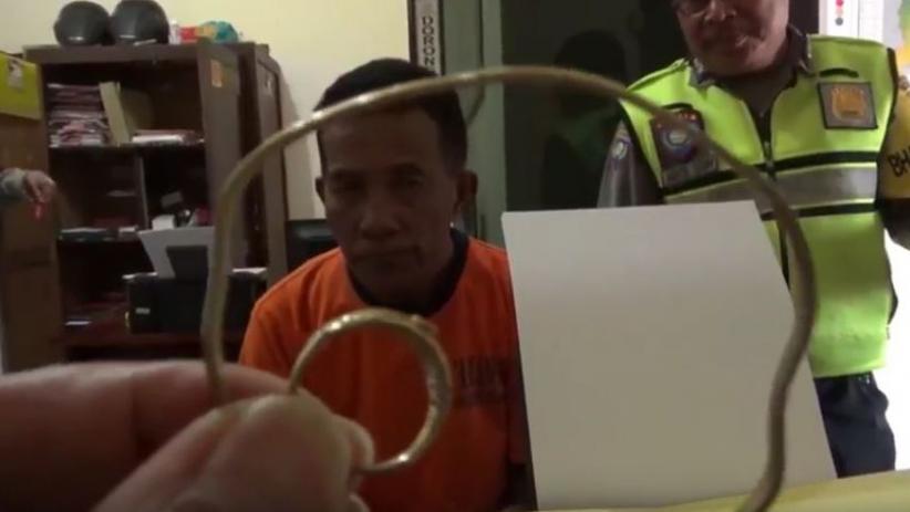 Viral di Medsos, Kakek Rampas Tas dan Aniaya Nenek hingga Babak Belur di Malang