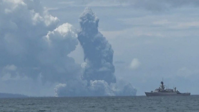 Gunung Anak Krakatau Meletus Lagi, Warga Pulau Sebesi Dengar Suara Dentuman