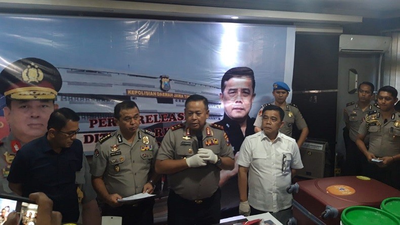 title Sabu 11,5 Kg asal Malaysia yang Diamankan Polda Jatim Akan Diedarkan ke Madura Sabu 11,5 Kg asal Malaysia yang Diamankan Polda Jatim Akan Diedarkan ke Madura