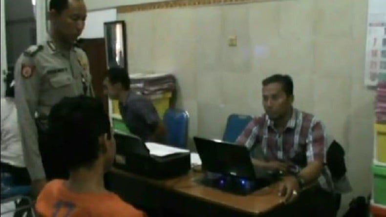 Pemuda di Sidoarjo Ditangkap karena Aniaya dan Sembunyikan Kekasihnya 10 Hari