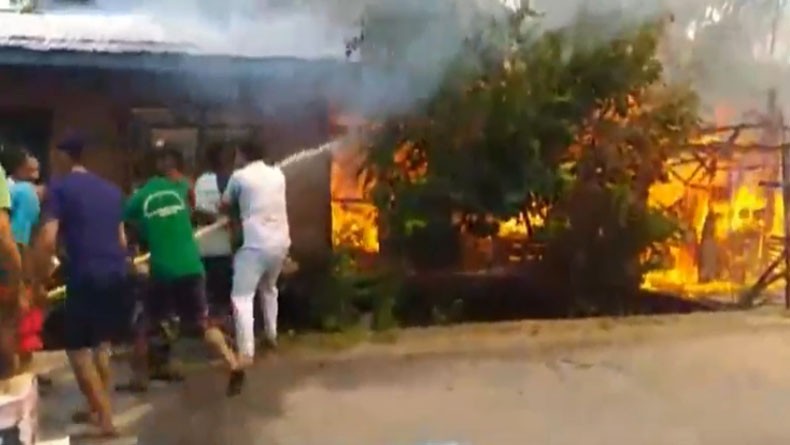 Korsleting Listrik, Gedung SD dan 3 Rumah Dinas Guru di Katingan Ludes Terbakar