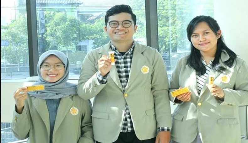 Mahasiswa UGM Olah Ceker Ayam Jadi Gel untuk Penyembuhan Patah Tulang