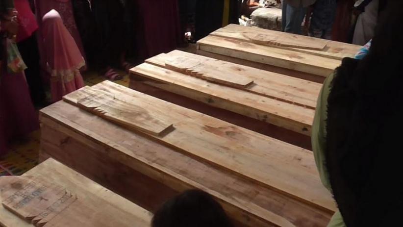 4 Korban Tewas Bus Terguling di Jalinsum Batubara Dimakamkan Dalam 1 Liang Lahat