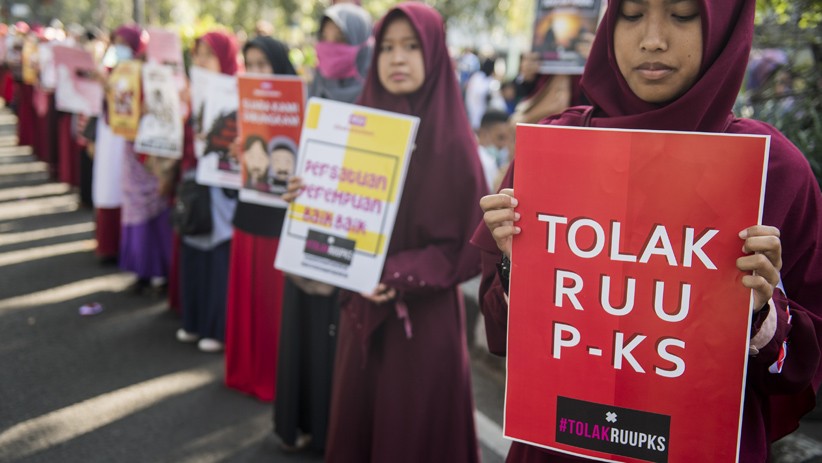 Aksi Puluhan Perempuan Bandung Tolak RUU Penghapusan Kekerasan Seksual - Bagian 2
