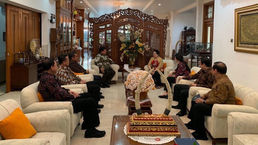 Momen Prabowo-Megawati Satu Meja Makan Siang Bersama - Bagian 3