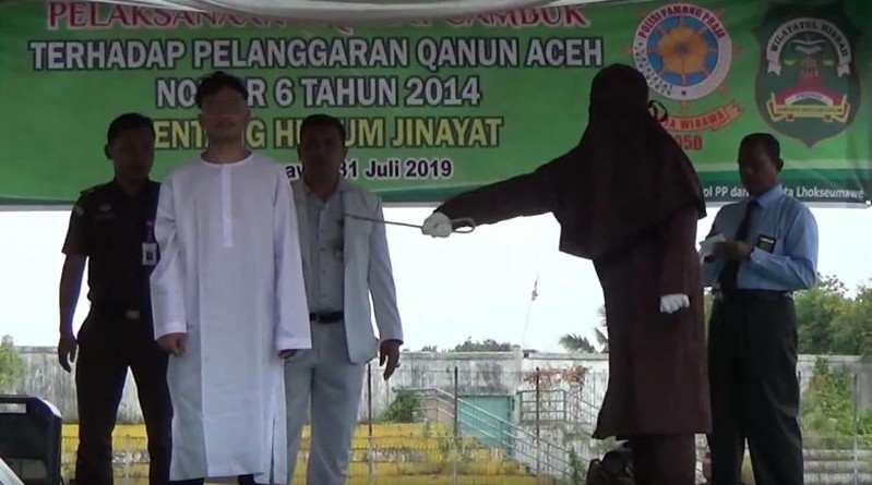 3 Warga Lhokseumawe Pelaku Zina Dihukum Cambuk 100 Kali, Salah Satunya Perempuan