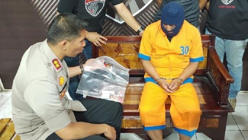 title Baru Satu Hari di Sel, Tahanan Kasus Cabul Polres Lumajang Babak Belur Baru Satu Hari di Sel, Tahanan Kasus Cabul Polres Lumajang Babak Belur