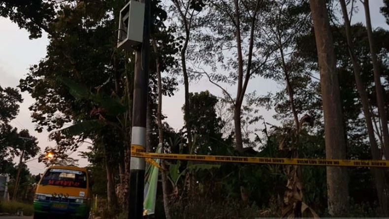 title Kabel SUTET di Gunungpati Semarang Meledak saat Listrik Padam, 2 Luka-Luka Kabel SUTET di Gunungpati Semarang Meledak saat Listrik Padam, 2 Luka-Luka