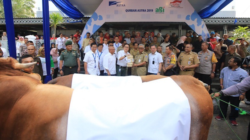 Grup Astra Serahkan 2.143 Hewan Kurban ke 34 Provinsi - Bagian 2