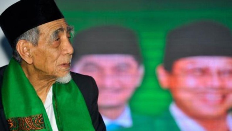 Rahasia Angka 17 8 1945 sebagai Hari Kemerdekaan RI Menurut Mbah Moen