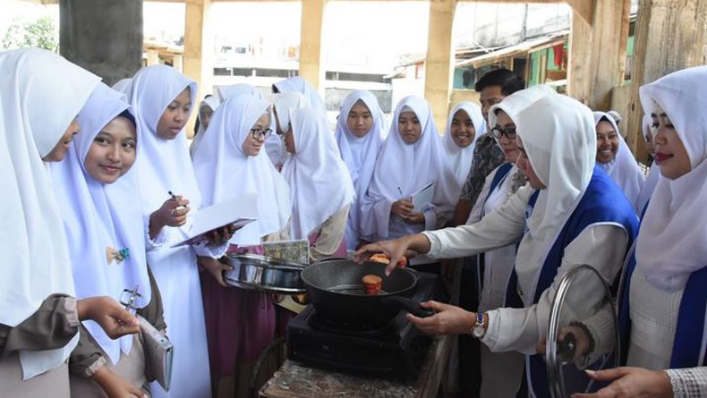 IWAPI: Santri Zaman Now Harus Mandiri dan Bisa Menjadi Pengusaha