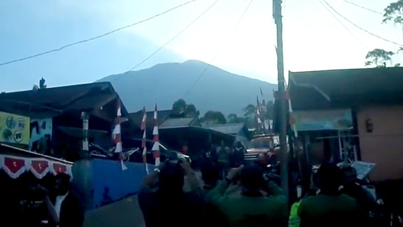 4 Kecamatan di Banyumas Rawan Terkena Erupsi Gunung Slamet, Jalur Evakuasi Rusak