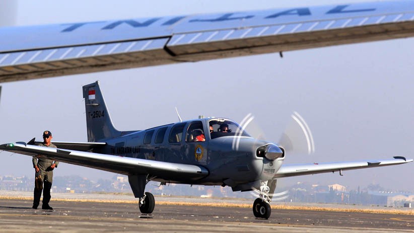 HUT ke-55, Lanudal Juanda Tabur Bunga di Landasan Pacu - Bagian 3