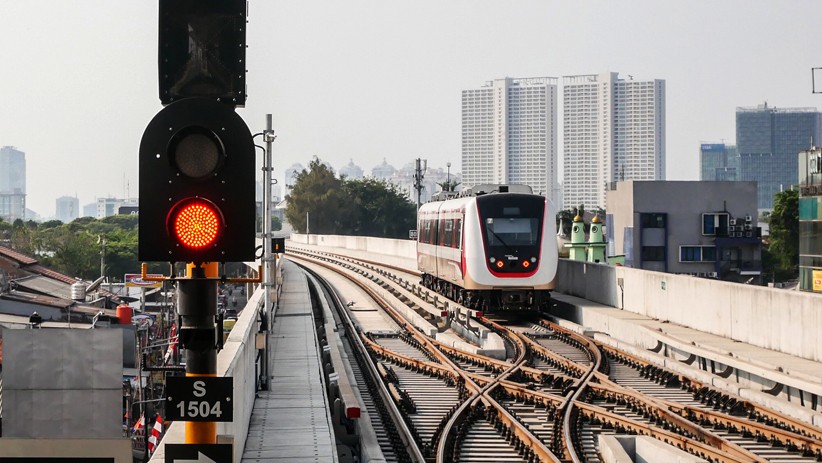 Gerbong LRT Jakarta Dipenuhi Model Cantik Pakai Busana 11 Desainer - Bagian 3
