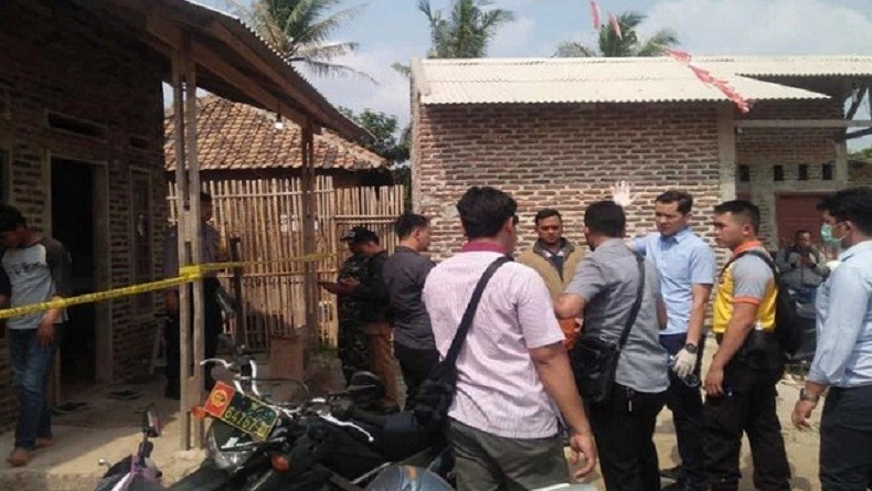 Sekeluarga di Serang Ditemukan Bersimbah Darah, Ayah dan Anak Tewas, Ibu Kritis