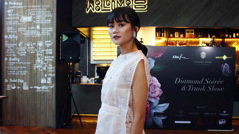Membeli Koleksi Perhiasan Clemence Ellery dengan Kartu Kredit MNC Bank - Bagian 6