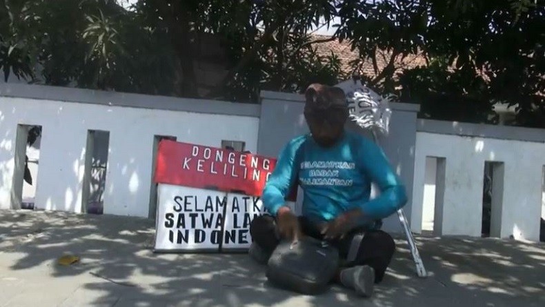 Menuju Istana Presiden, Ayah Jalan Kaki dari Indramayu Tiba di Jakarta