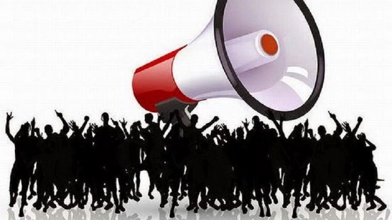 Pendukung Anak Bupati Demo di Depan PN Majalengka