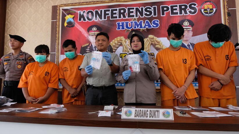 Pengedar Narkoba Gunakan Dot Bayi sebagai Alat Hisap Sabu