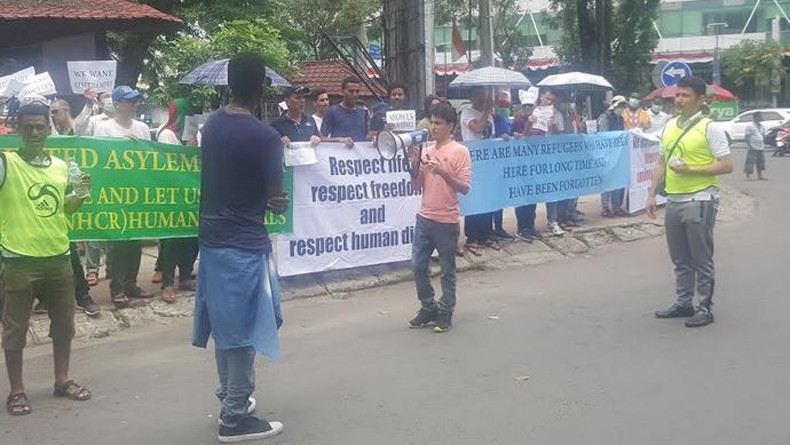 Ratusan Imigran Pencari Suaka Kembali Unjuk Rasa di Kantor UNHCR Medan