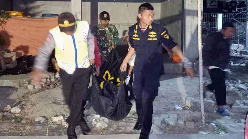 KM Santika Nusantara Terbakar di Tengah Laut, 3 Penumpang Tewas - Bagian 3