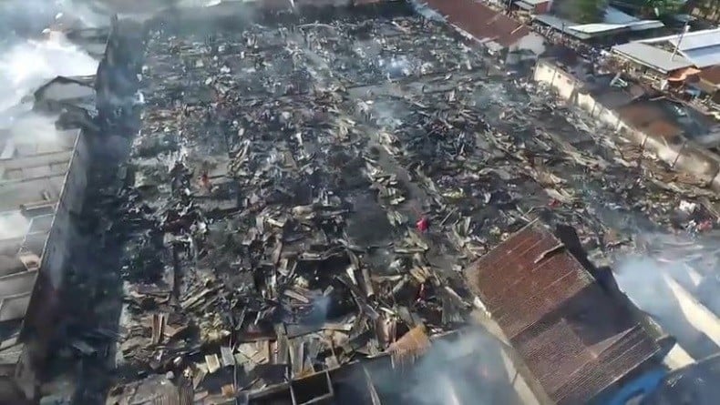 Ratusan Kios di Pasar Tempe Kabupaten Wajo Terbakar, Para Pedagang Histeris