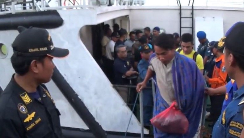 2 Hari Terombang-ambing di Laut, 5 Korban KM Santika Nusantara Ditemukan Selamat